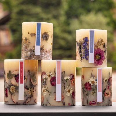 Rosy Rings Small Round Coastal Vanilla Botanical Candle - Bergamot, Jasmine 120 Hour Burn, Vanilla Scented Candles, Aromatherapy Candles, Floral Candles, Long Lasting Candles