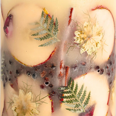 Rosy Rings Small Round Botanical Candle - Spicy Apple 5.5" Burn Time 120 Hours Notes of Cardamom, Cinnamon, Clove, Long Lasting Candles, Candle Gifts