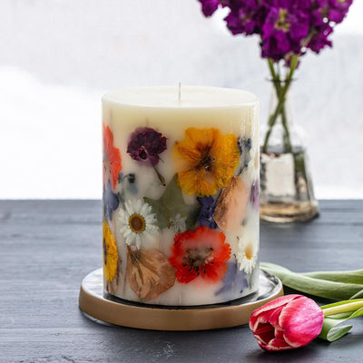 Rosy Rings Winter Decor Essence of Winter Botanical Candle | Aromatherapy Long Lasting Candles Home Gifts Notes of Hyacinth, Honeysuckle, Rose, Cyclamen, Orange Flower Aroma Burn Time 120 Hours 5.5" H