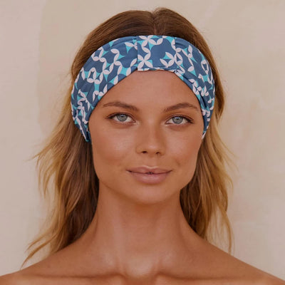 LOUVELLE Stylish SERAPHINE Luxury Silky Headband Quick Dry, Stretchy to Protect Hairline while Applying Makeup, Masks, or by the Pool (Emerald Geo)