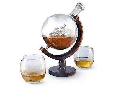 The Wine Savant World Decanter With 2 Glasses